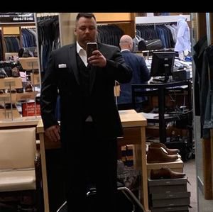 Meet your Posher, Eric